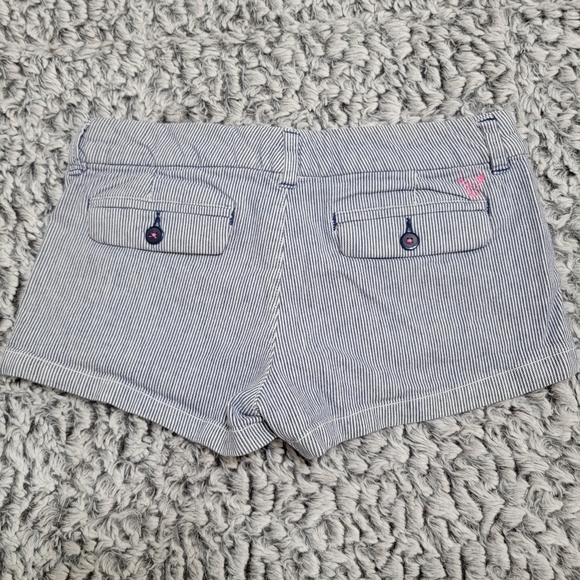 AE Pinstripe Shorts - Picture 2 of 4